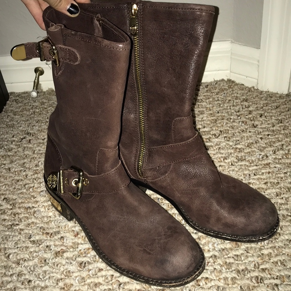 Vince Camuto boots size 7